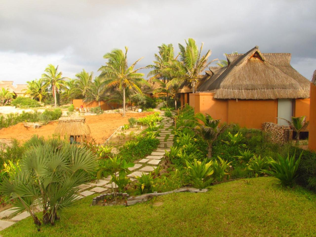 Eclectic Beach Retreat Cabo Nhamua Exterior foto