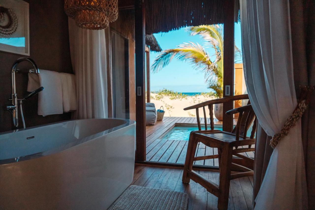 Eclectic Beach Retreat Cabo Nhamua Exterior foto